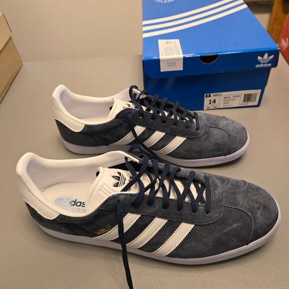 Adidas Gazelle Navy and White Men's size 14 - Picture 1 of 7